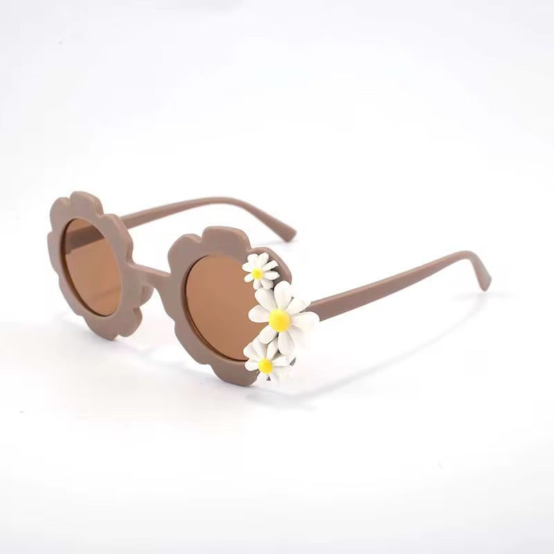 ozznekshoes Retro Flower-Shaped Sunglasses for Kids | Daisy Bloom Beige | Playroom Avenue