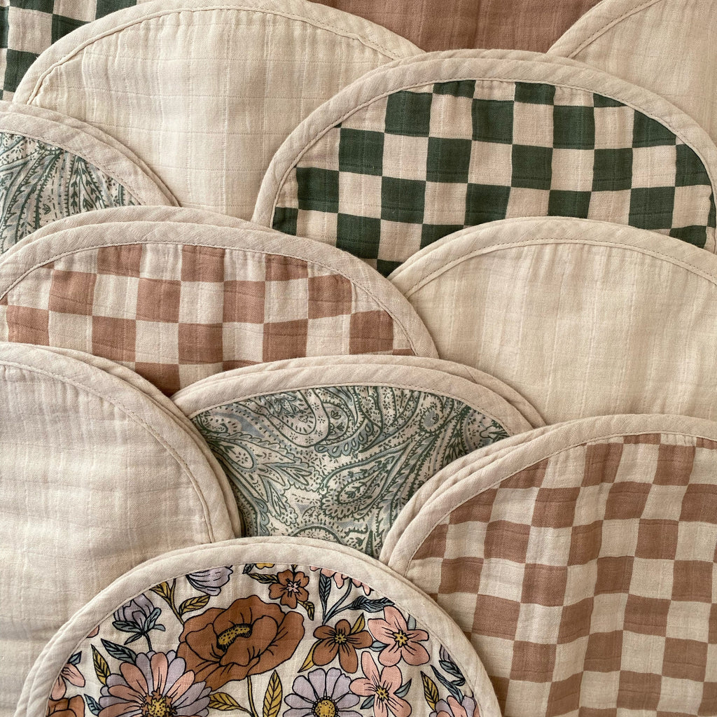 Mushie Organic Cotton Muslin Burp Cloth 2-Pack | Playroom Avenue