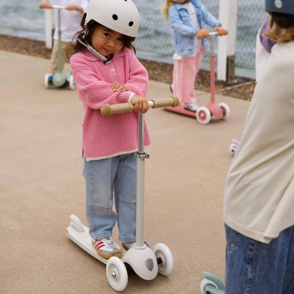Banwood ECO Helmet | Playroom Avenue