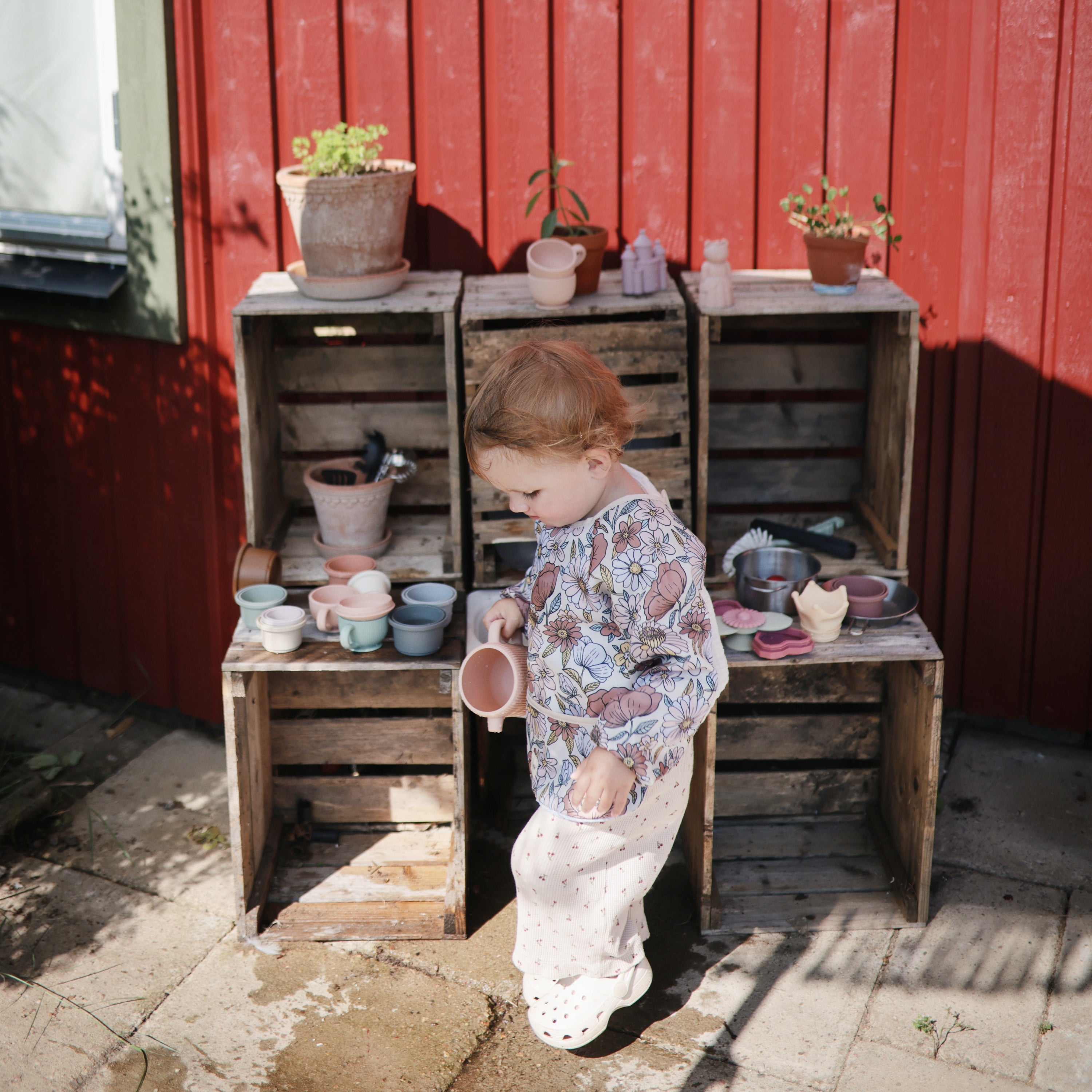 Mushie Long Sleeve Bib | Playroom Avenue