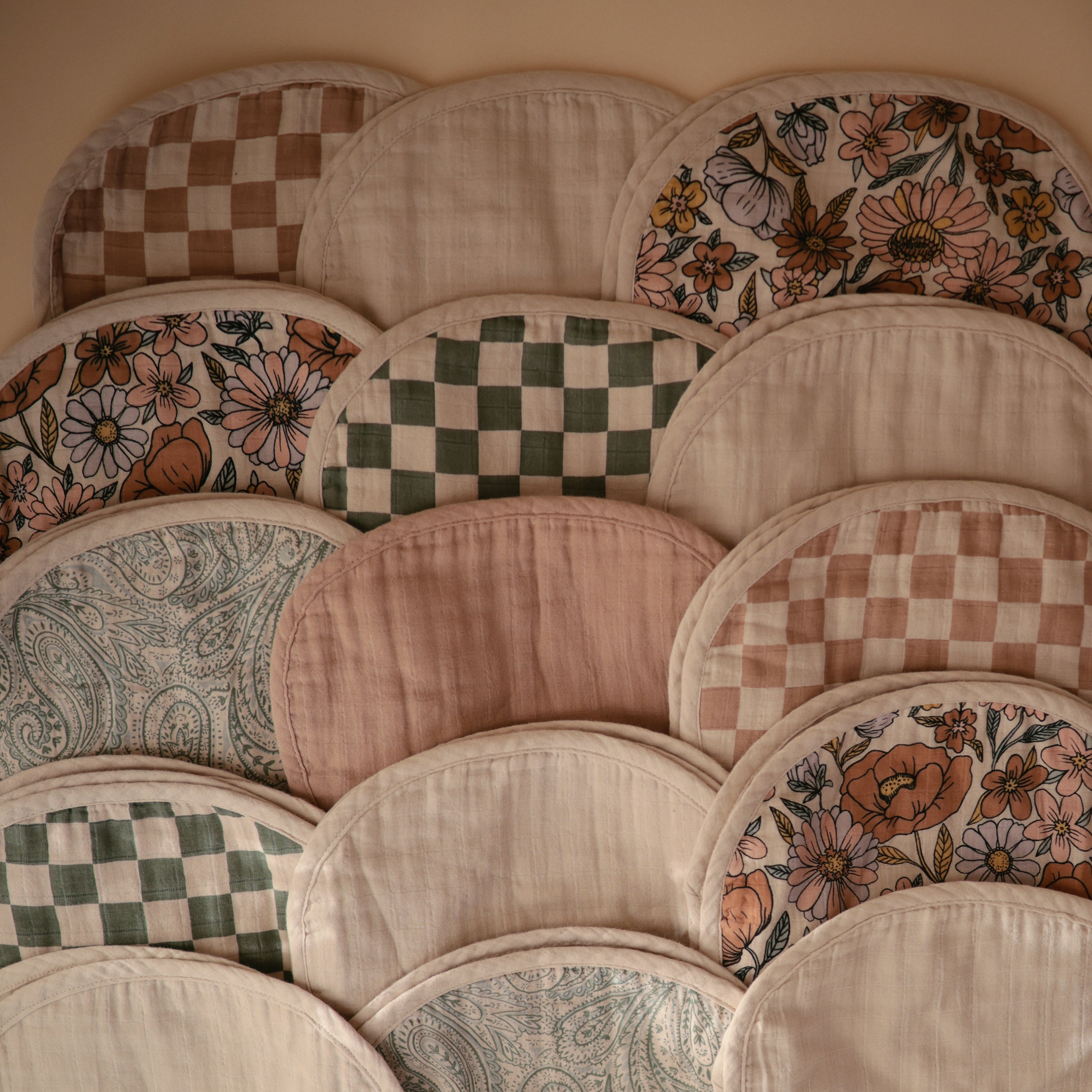 Mushie Organic Cotton Muslin Burp Cloth 2-Pack | Playroom Avenue