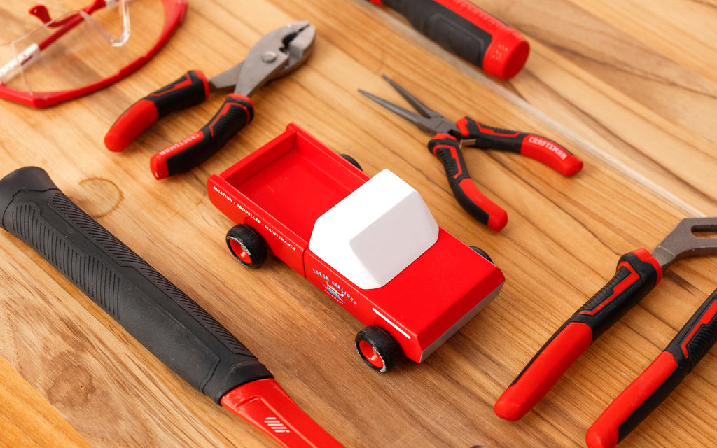 Candylab Longhorn Red | Playroom Avenue