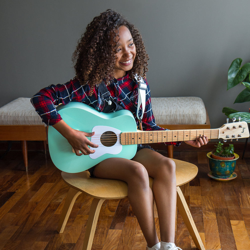 loog pro 6 acoustic | Playroom Avenue