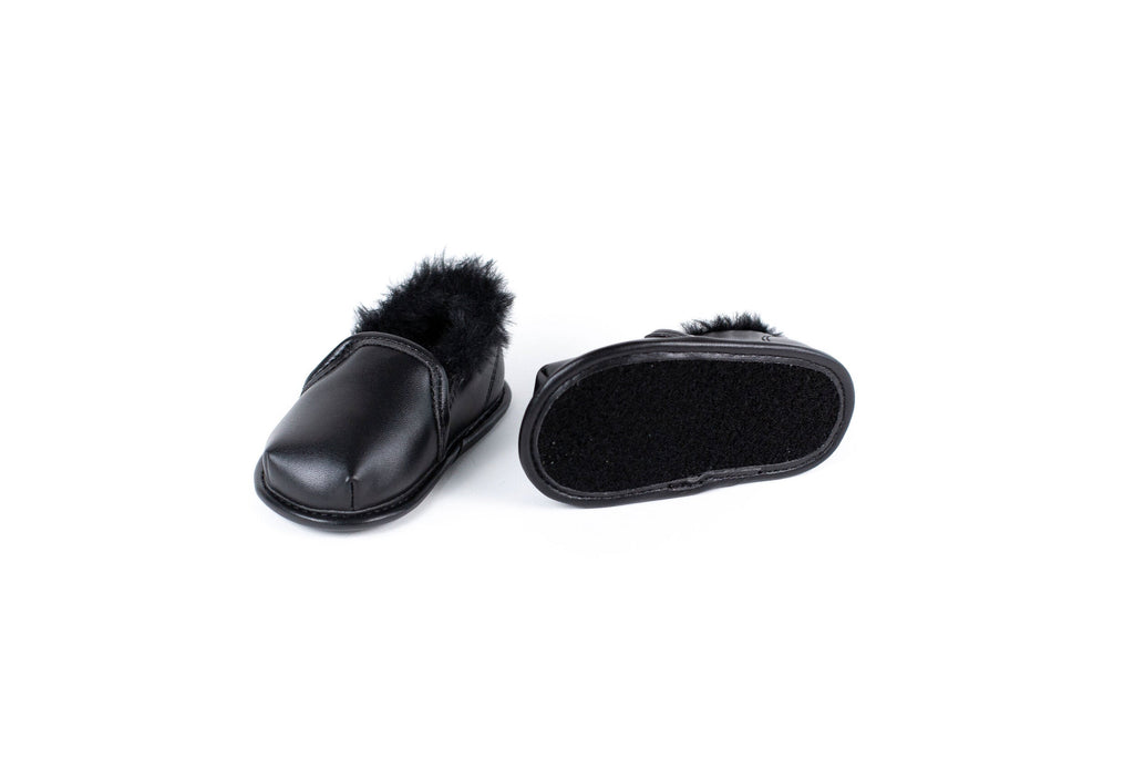 Ozznek Shoes Black Slip-On Shoe Top with Faux-Fur Lining | Playroom Avenue