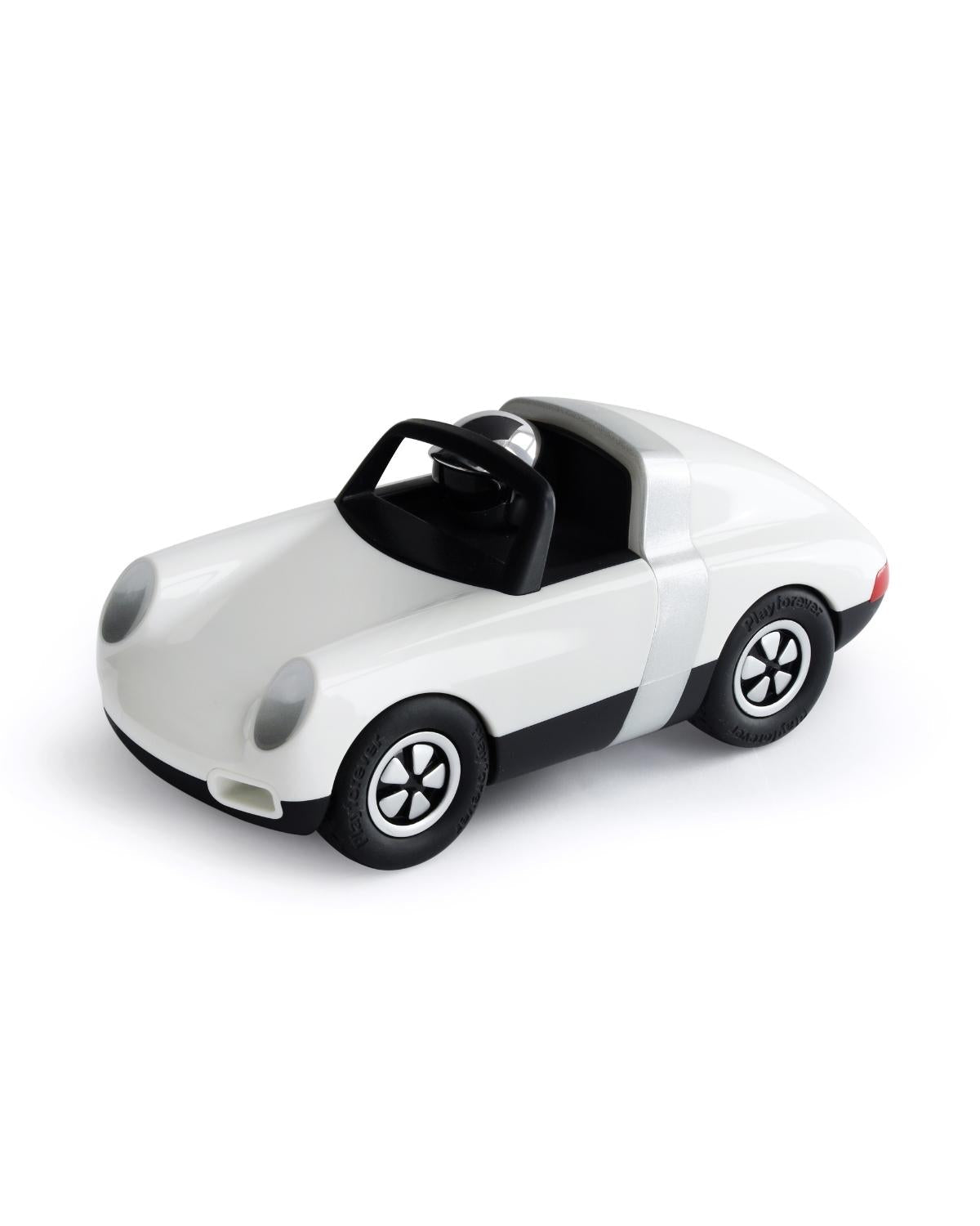 Playforever Car LUFT PFEIFFER White White | Playroom Avenue