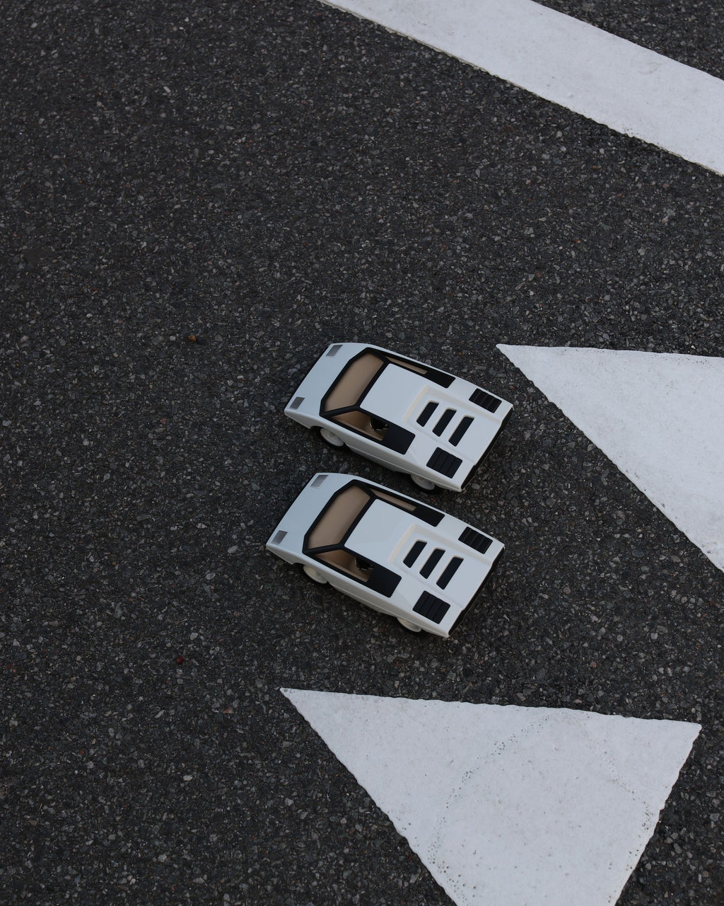 Playforever Car UFO COLOMBA White | Playroom Avenue