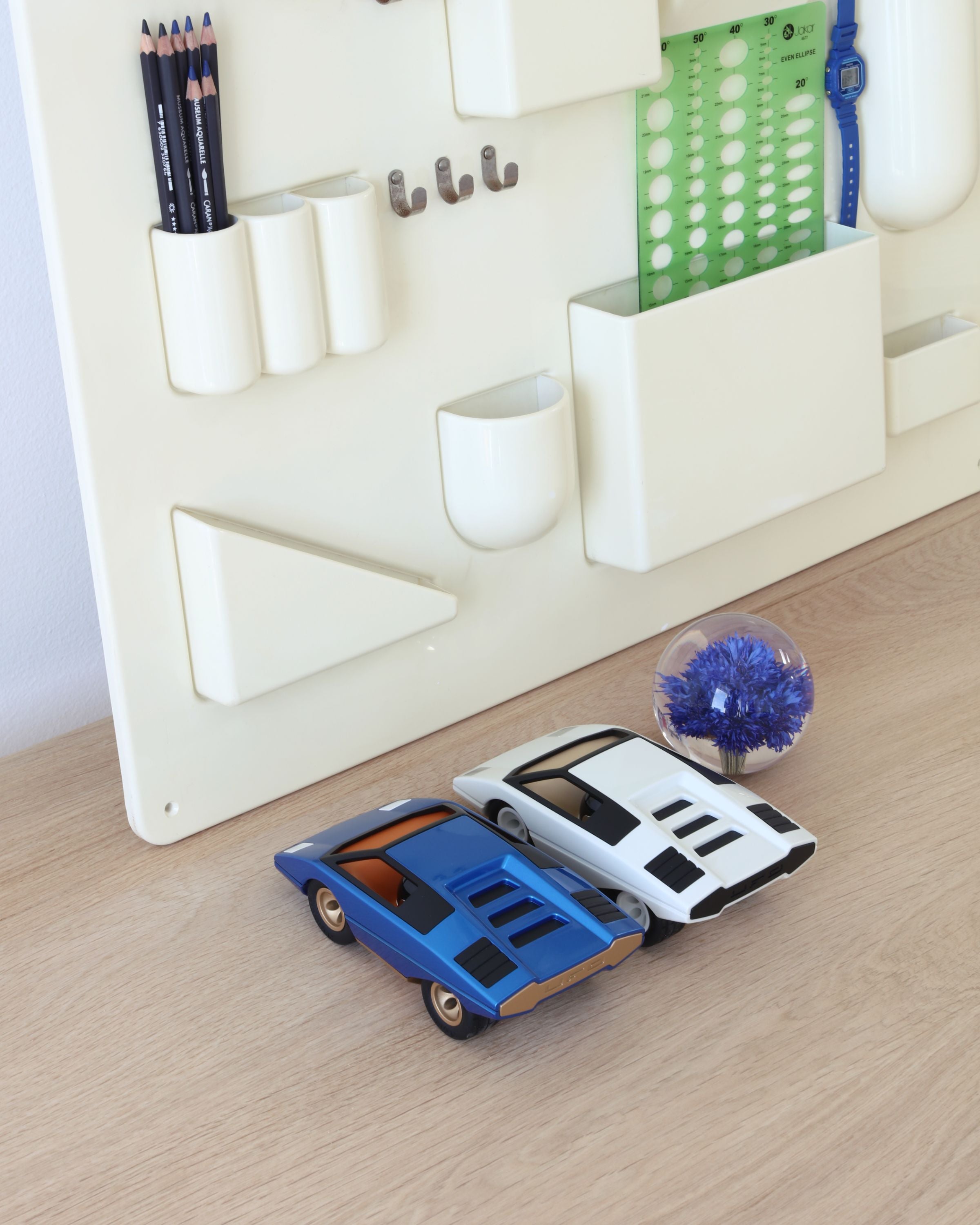 Playforever Car UFO COLOMBA White | Playroom Avenue