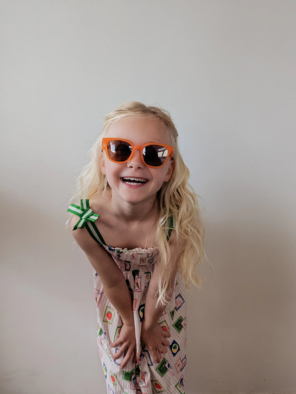 GRECH & CO. Classic Wayfarer Sustainable Sunglasses | Bio-Based · Bendable · Polarized | Child | 3-8 Y | Playroom Avenue