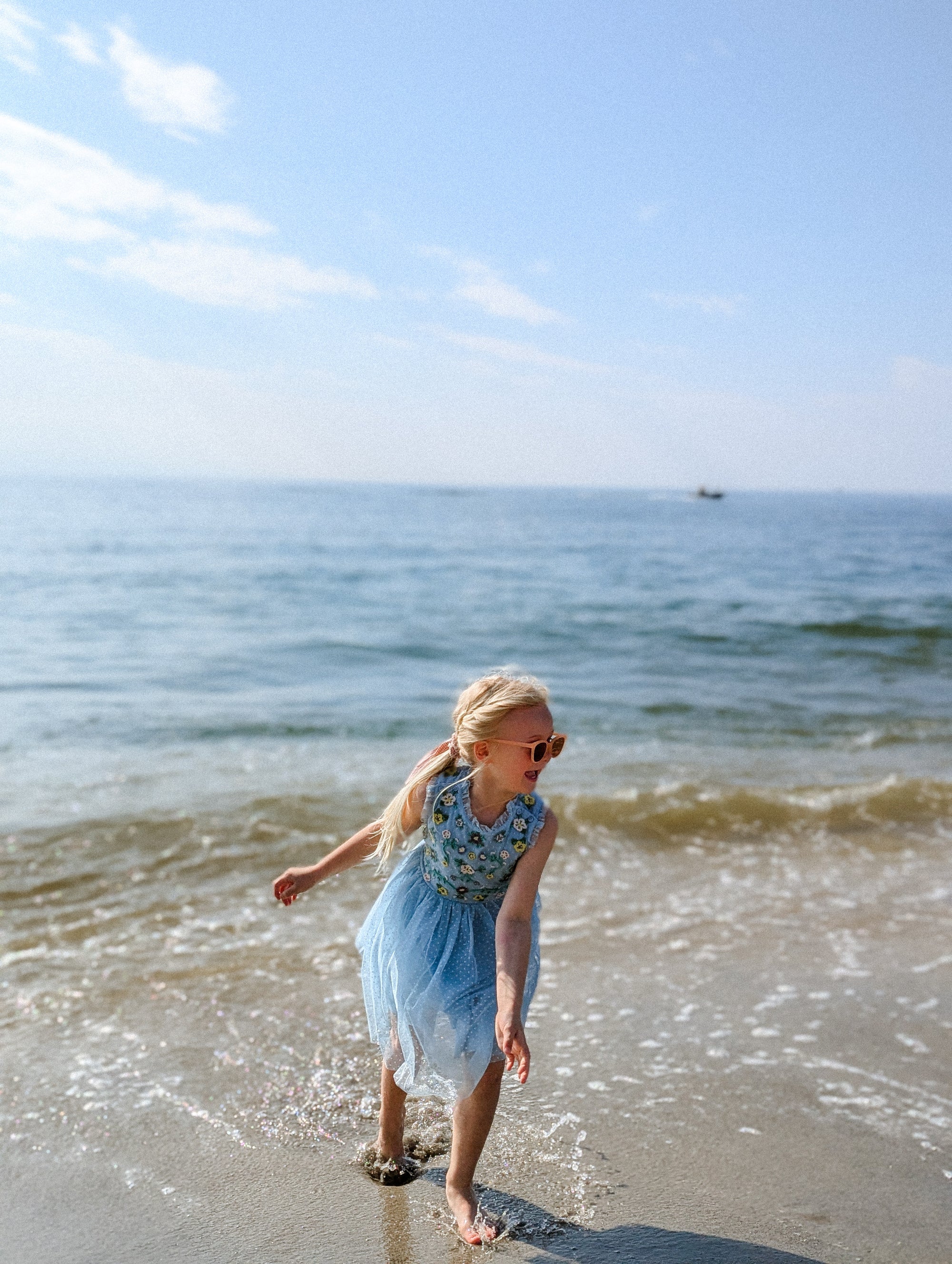 GRECH & CO. Classic Wayfarer Sustainable Sunglasses | Bio-Based · Bendable · Polarized | Child | 3-8 Y