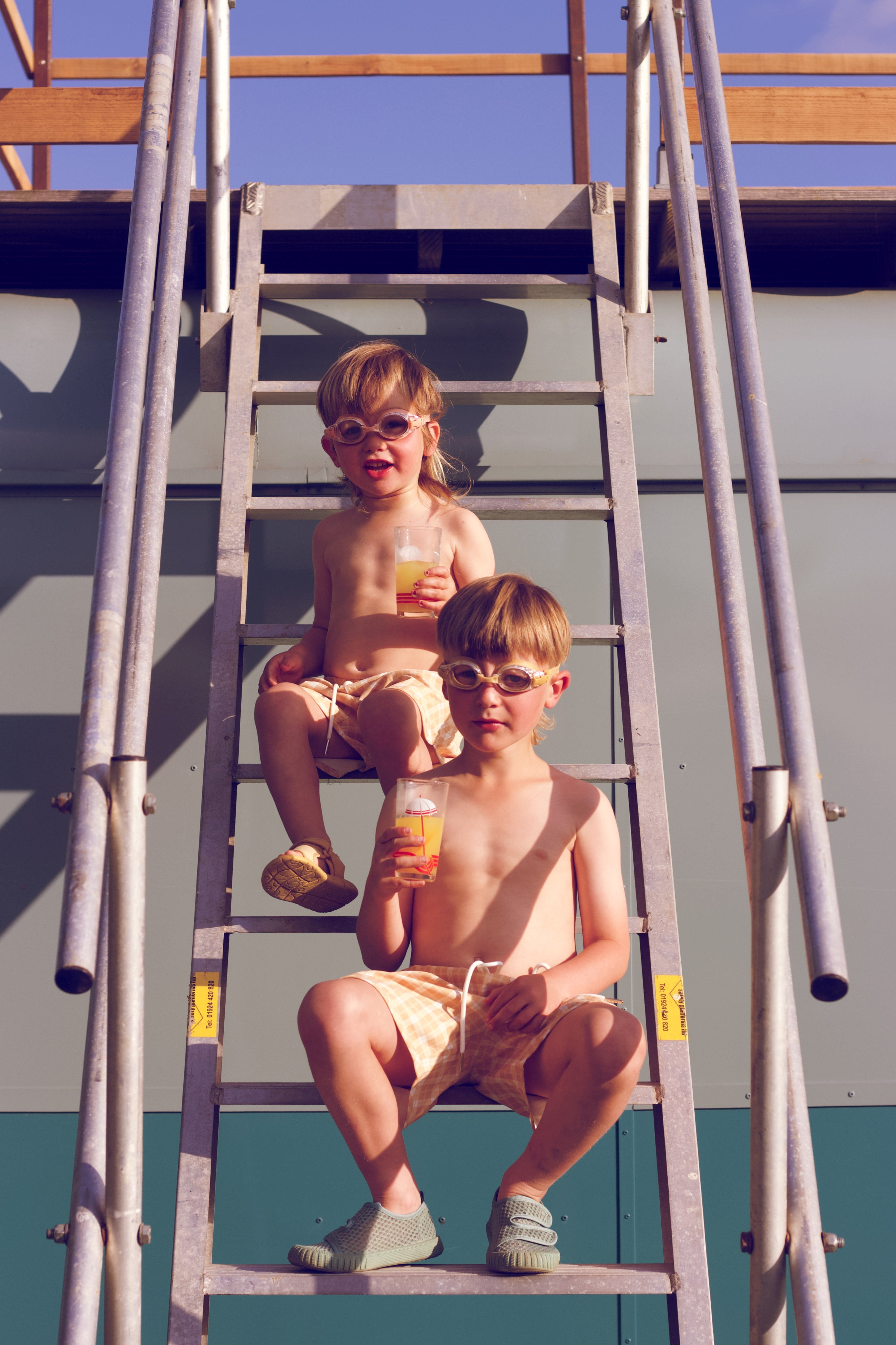 GRECH & CO. Anti UV + Fog Swim Goggles