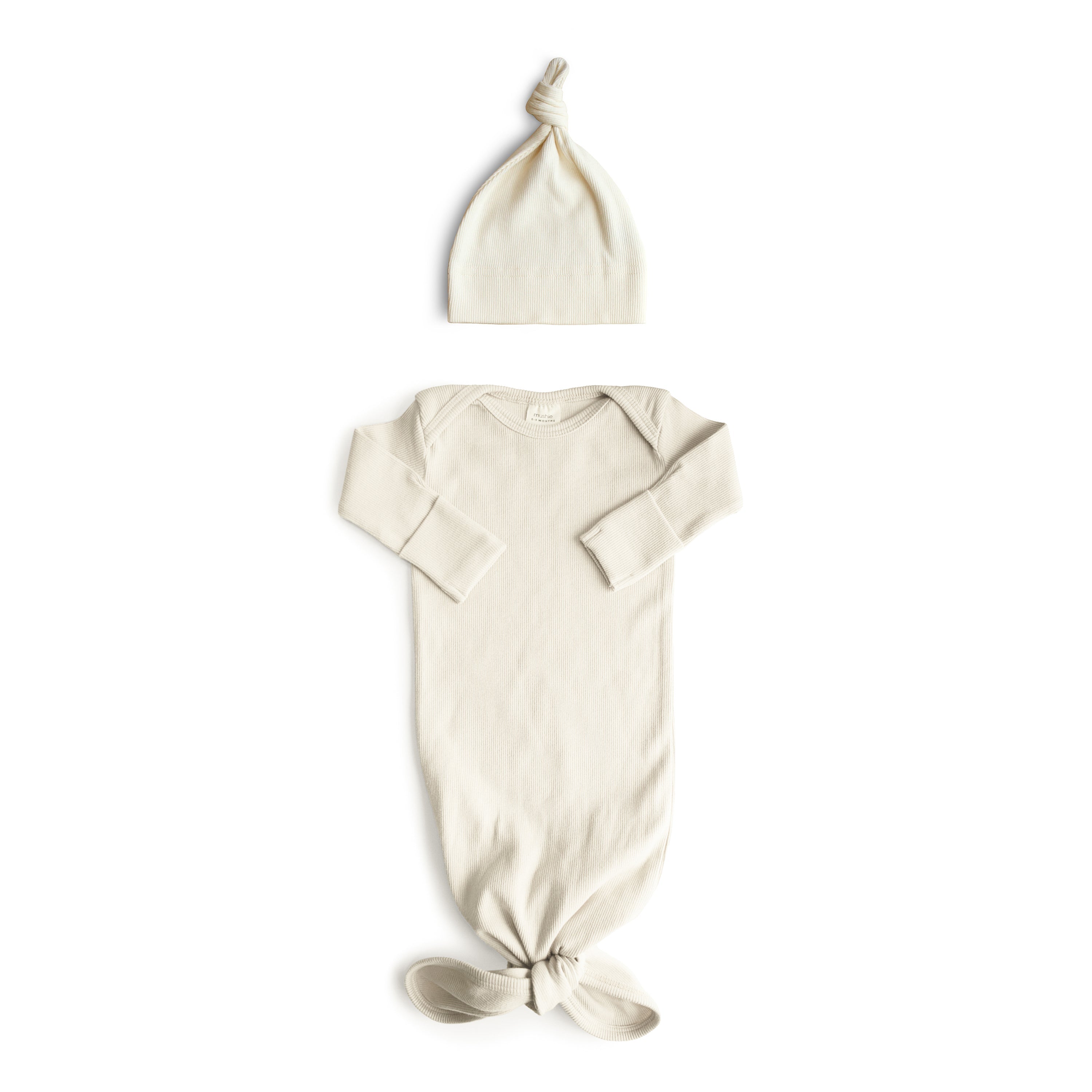 Mushie Ribbed Knotted Baby Gown + Beanie Set Ivory | Playroom Avenue