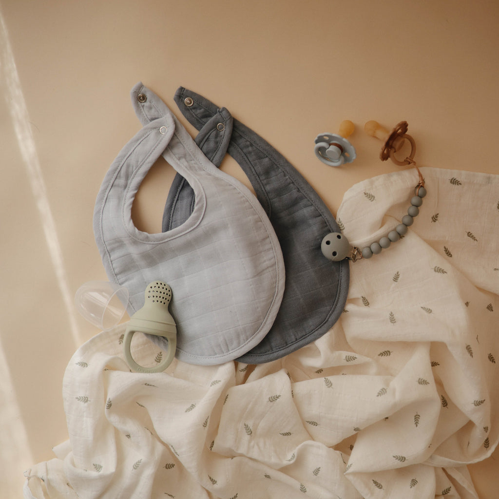 Mushie Muslin Bib | Playroom Avenue