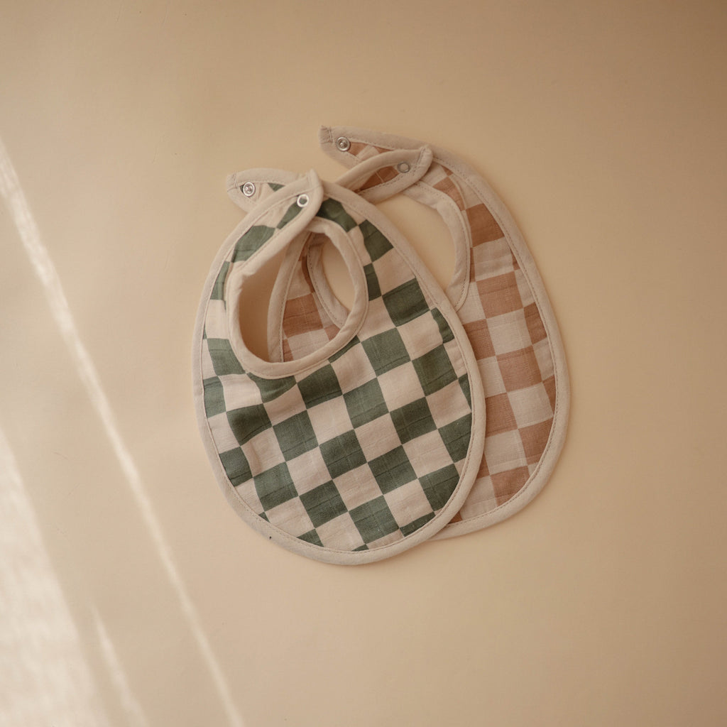 Mushie Muslin Bib | Playroom Avenue