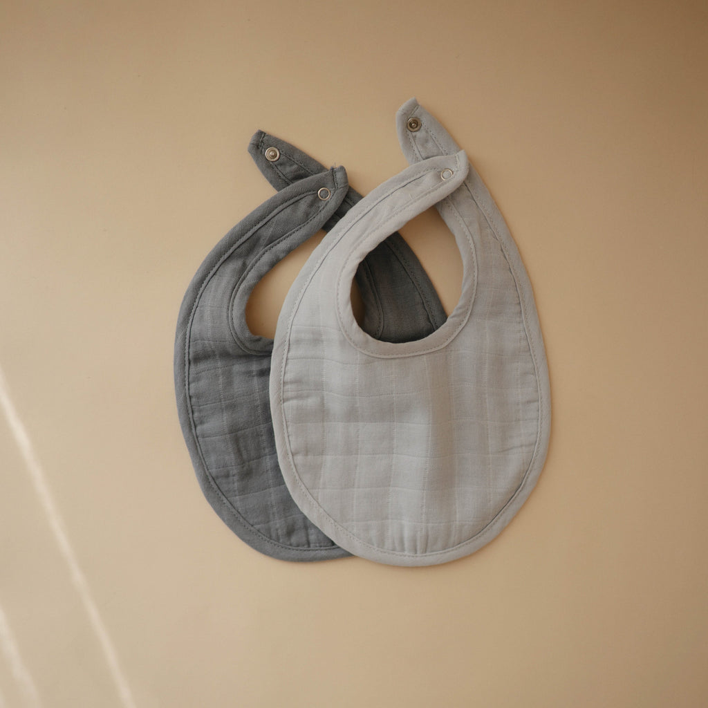 Mushie Muslin Bib | Playroom Avenue