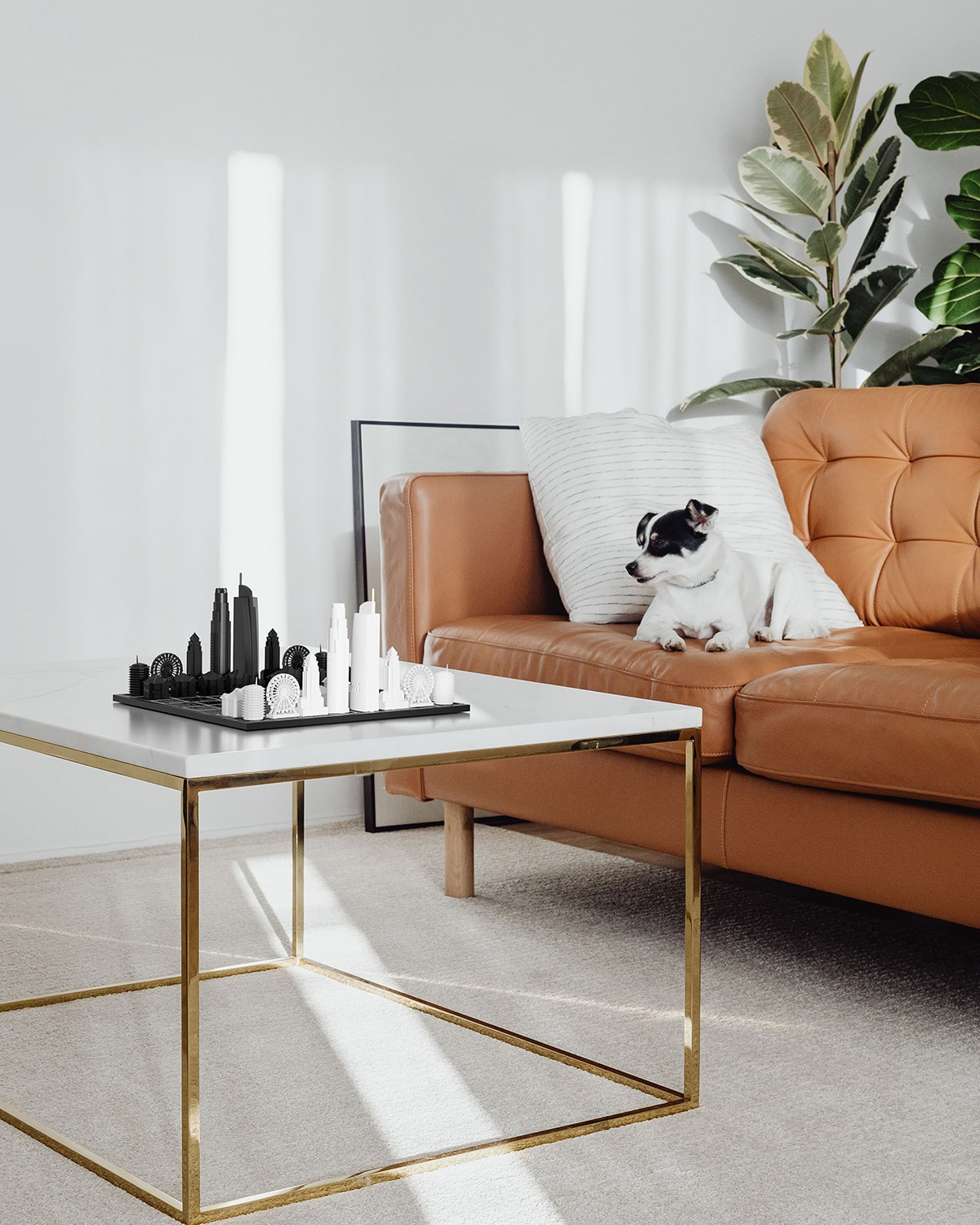 Skyline Chess Chess Set Acrylic LOS ANGELES Edition with Wood Map Board | Playroom Avenue