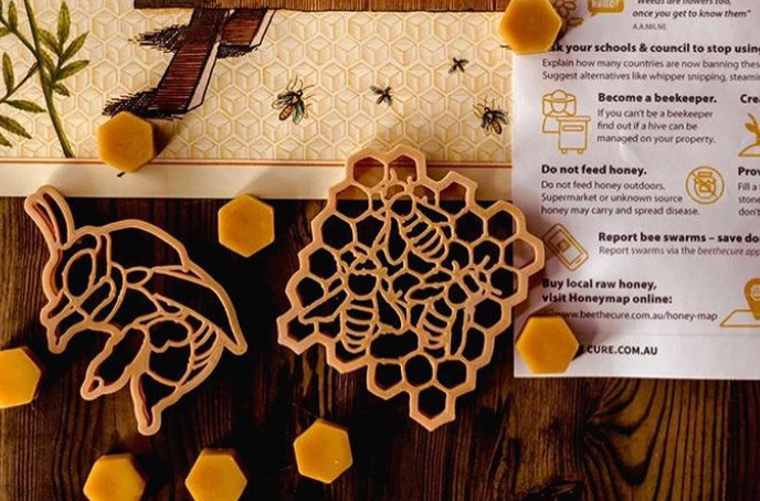 Teddy Bear Bee & Honey Comb Eco Cutter (2 Pieces) | Playroom Avenue