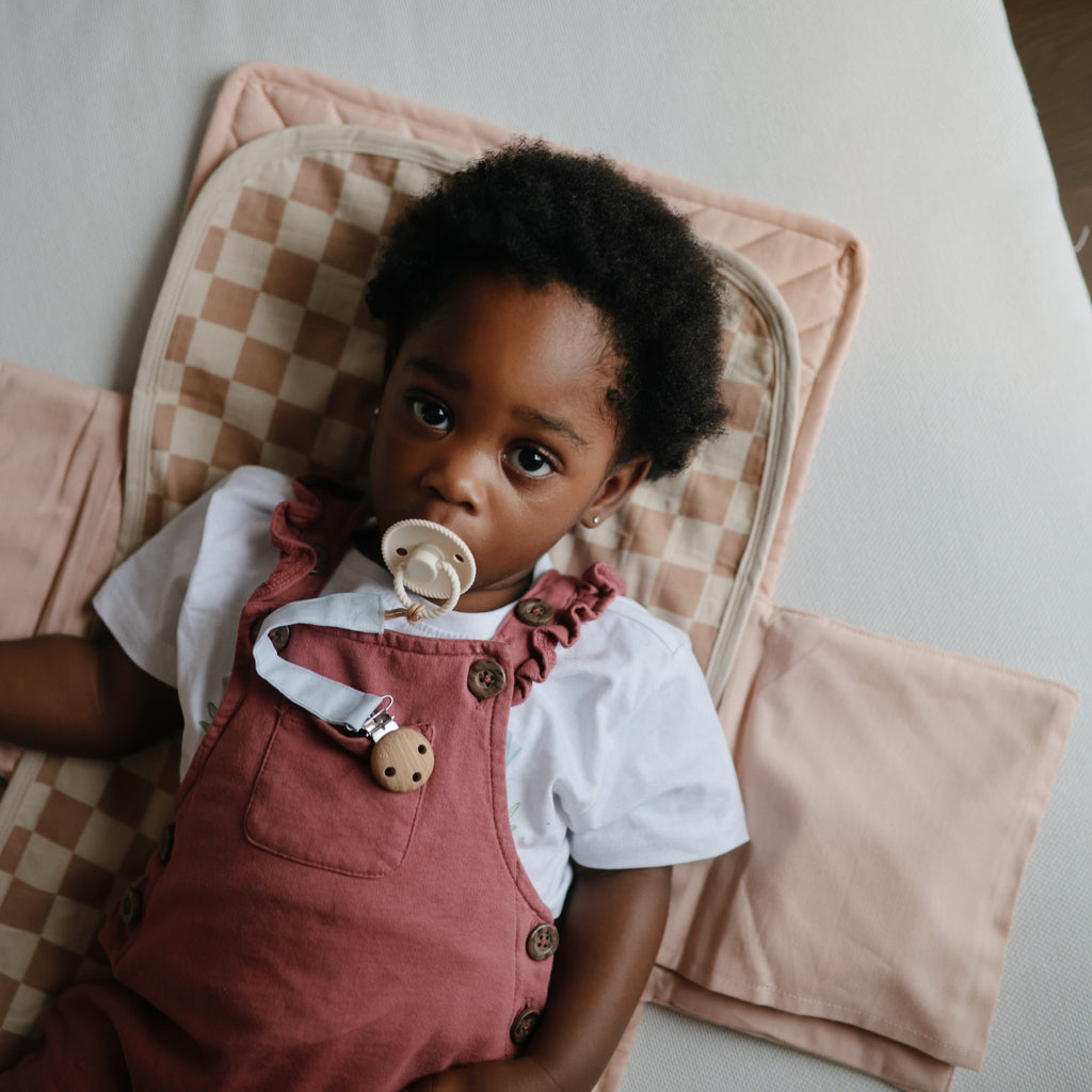 Mushie Linen Pacifier Clip 2-Pack | Playroom Avenue