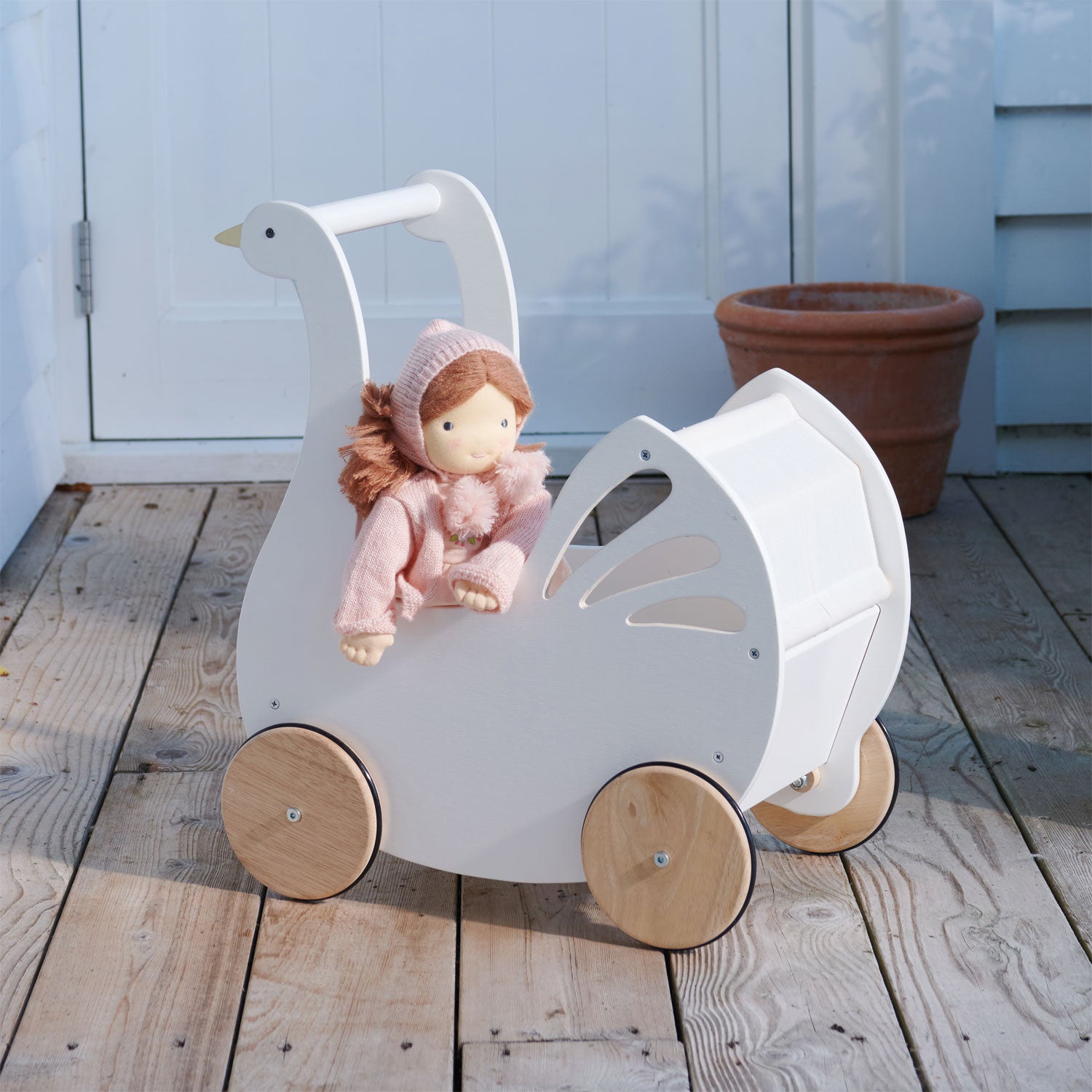 Tender Leaf Sweet Swan Pram | Playroom Avenue
