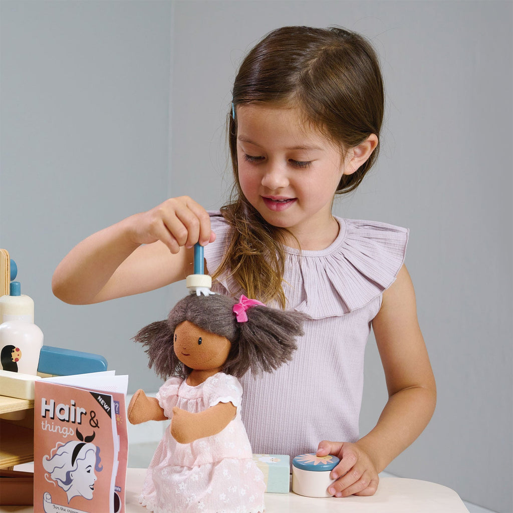 Tender Leaf Hair Salon | Playroom Avenue