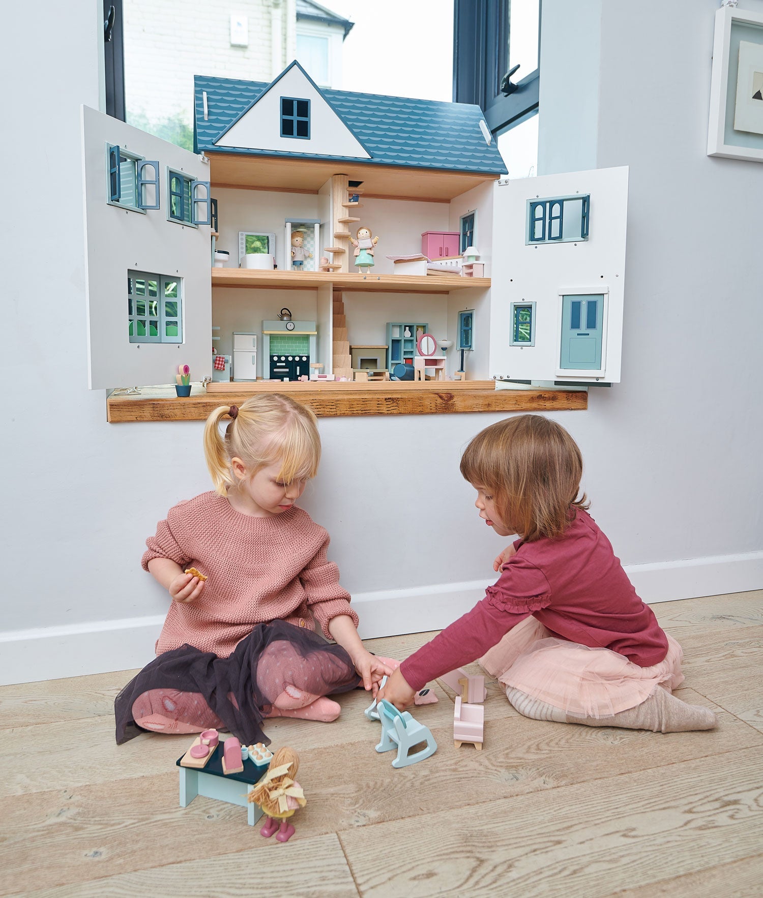 Tender Leaf Dovetail House | Playroom Avenue