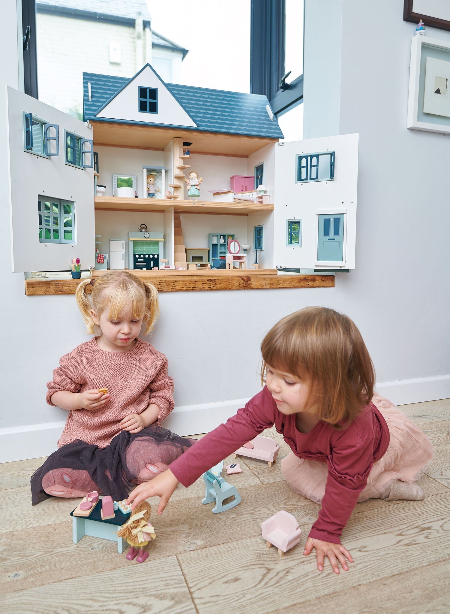 Tender Leaf Dovetail House | Playroom Avenue