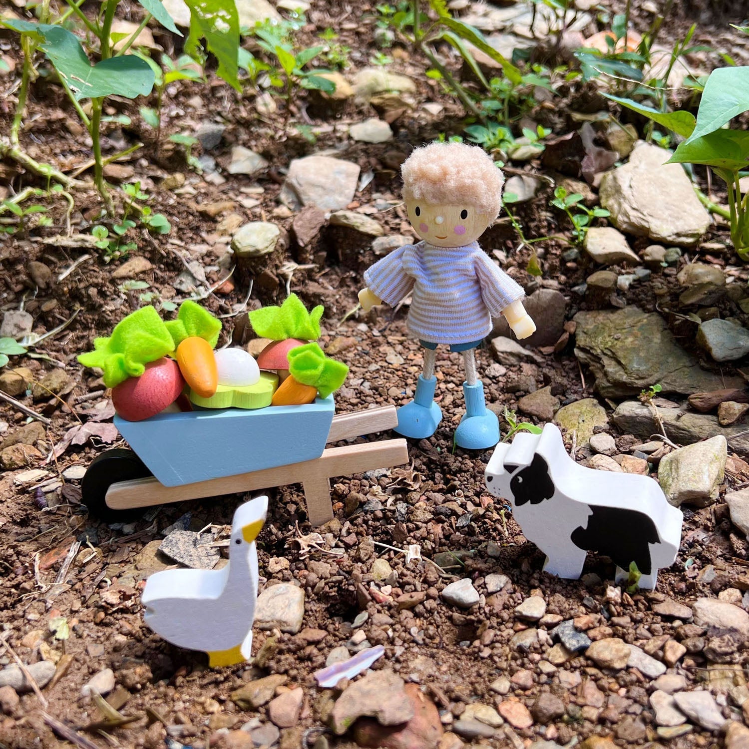 Tender Leaf Toys Greenhouse and Garden Set