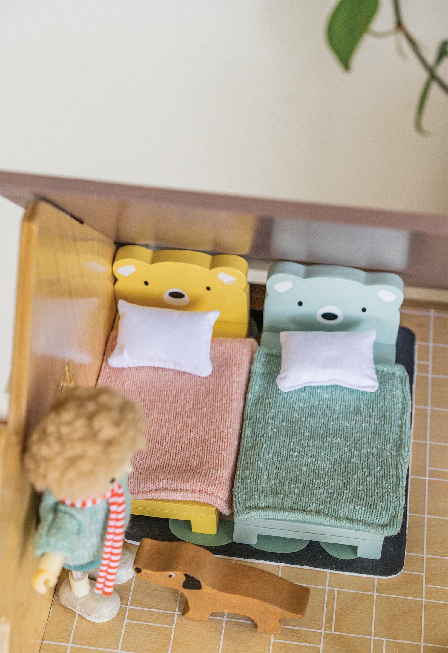 Tender Leaf Dolls House Childrens Room Furniture | Playroom Avenue