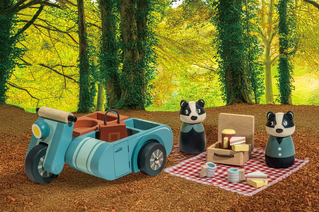 Tender Leaf Badger Picnic Motorbike Ride | Playroom Avenue