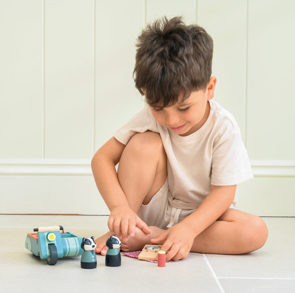 Tender Leaf Badger Picnic Motorbike Ride | Playroom Avenue