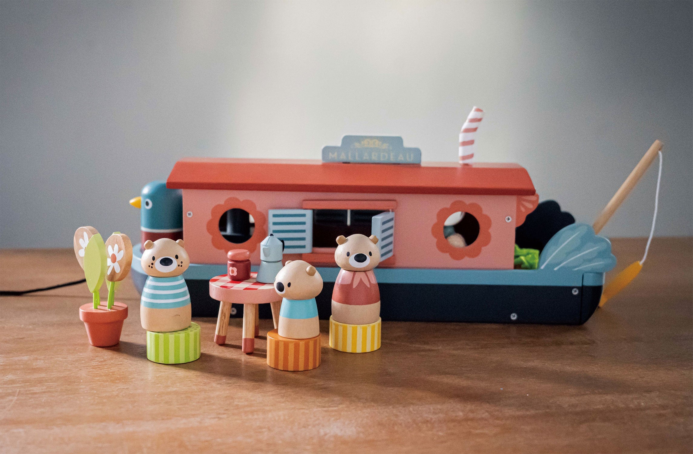 Tender Leaf Little Otter Canal Boat | Playroom Avenue