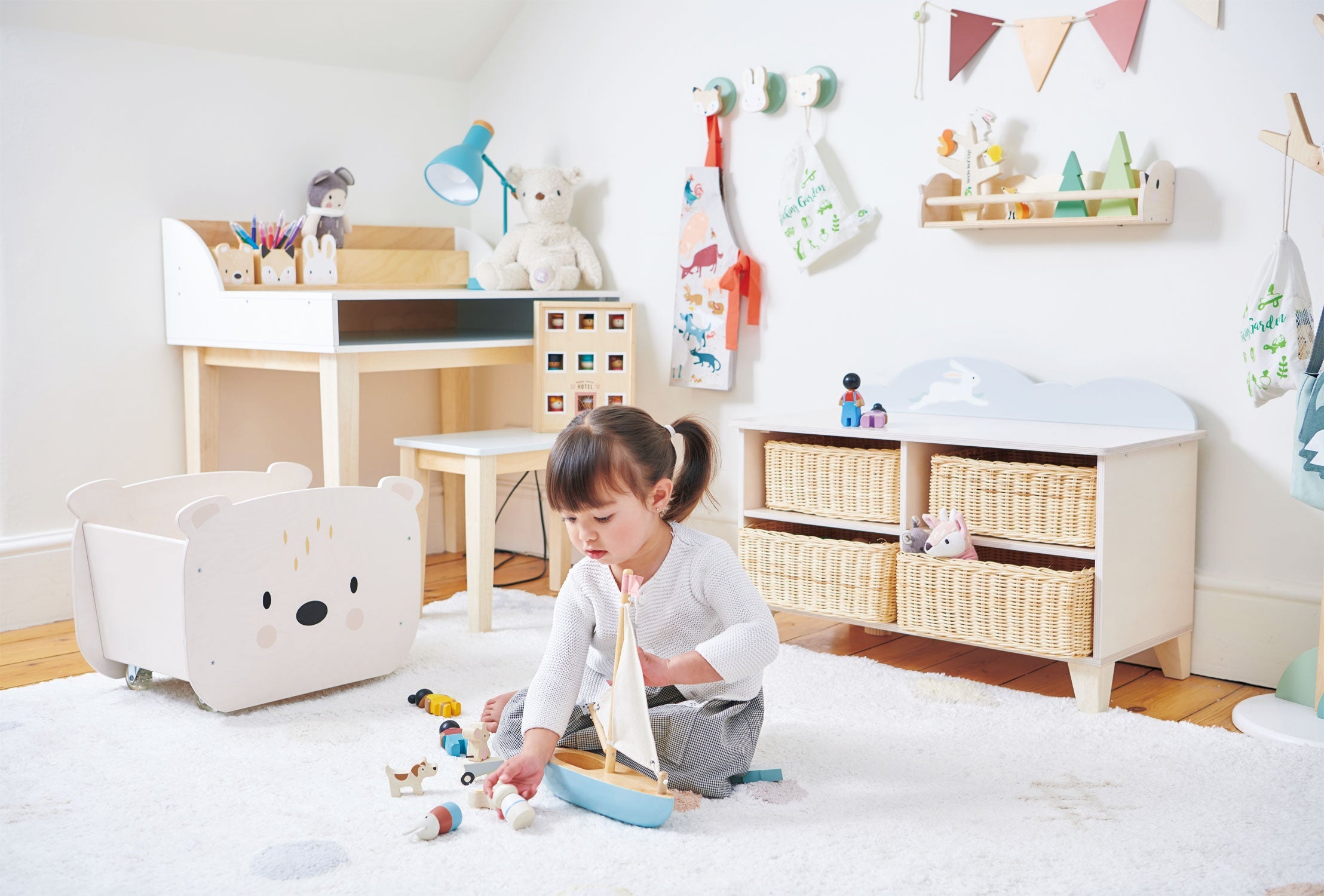 Tender Leaf Toys Sailaway Boat