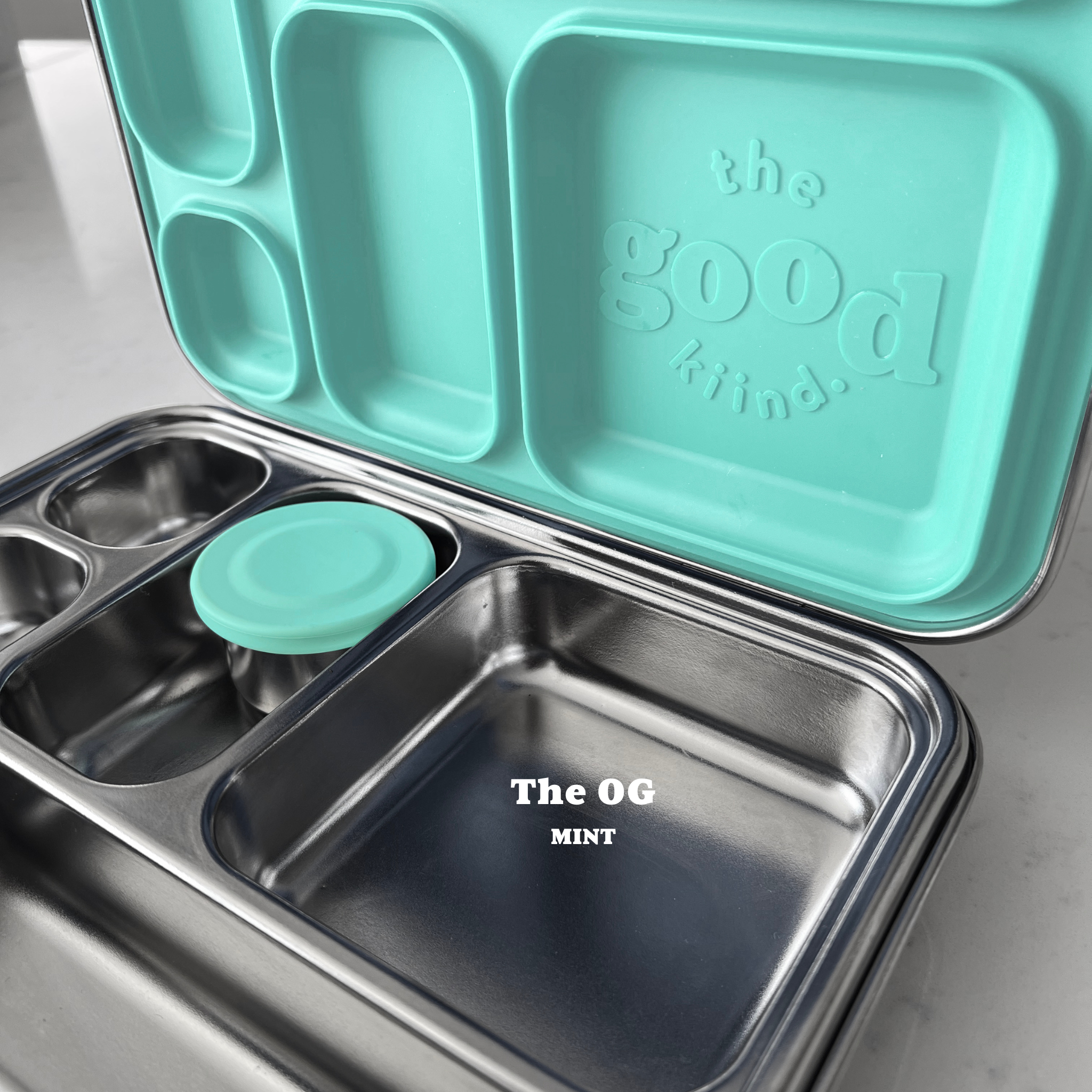 The Good Kiind Silicone Seal: The Explorer™ MINT | Playroom Avenue