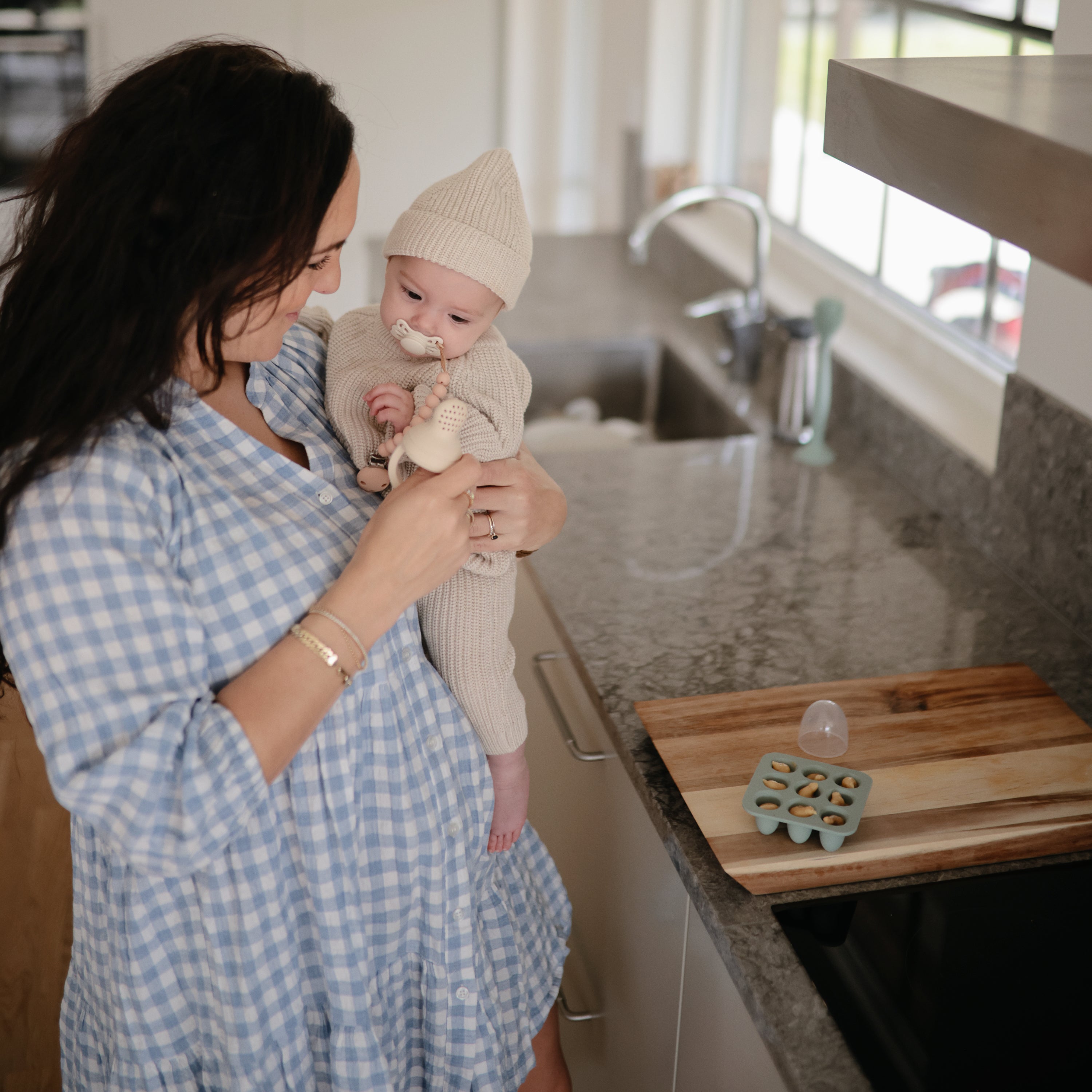 Mushie Silicone Pacifier Clip | Hera | Playroom Avenue