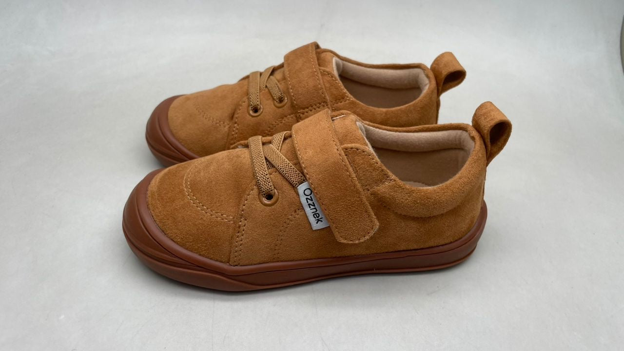 Ozznek Shoes Sienna Barefoot Sneakers – Everyday Kids Sneakers | Playroom Avenue