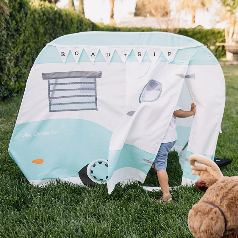 Wonder and Wise Blue Road Trip Camper | Playroom Avenue