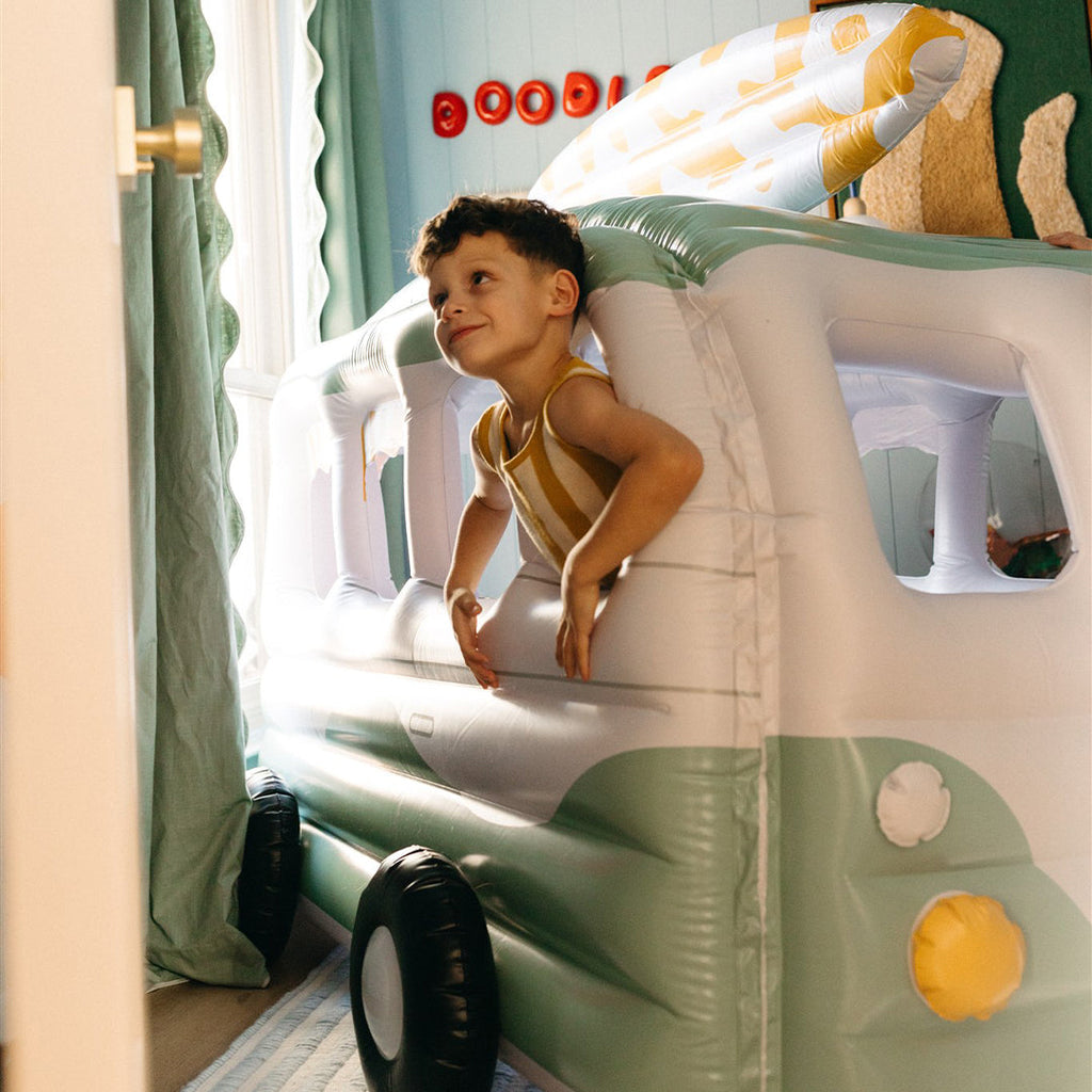 Smol Camper Van | Playroom Avenue