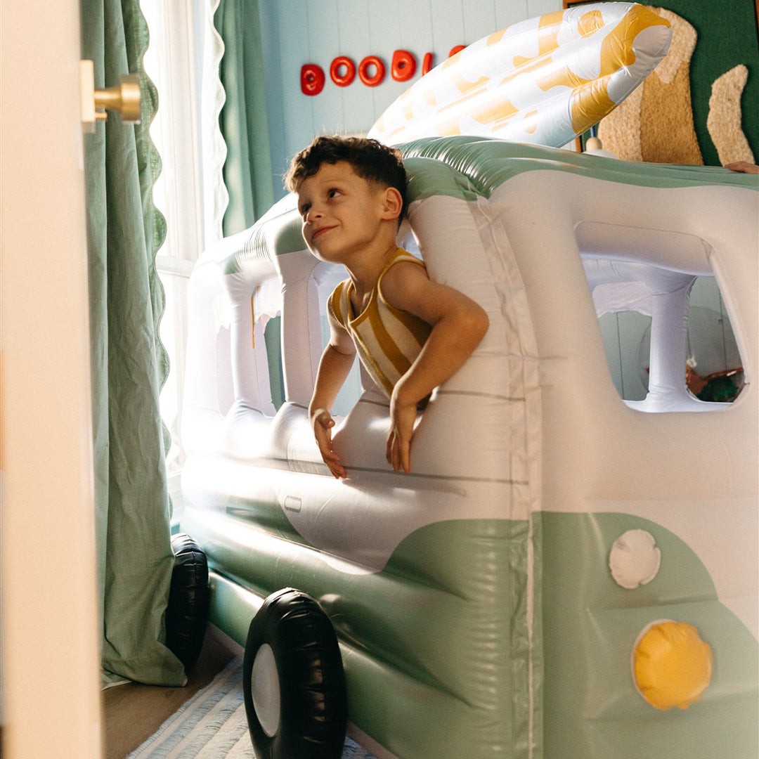 Smol Camper Van | Playroom Avenue