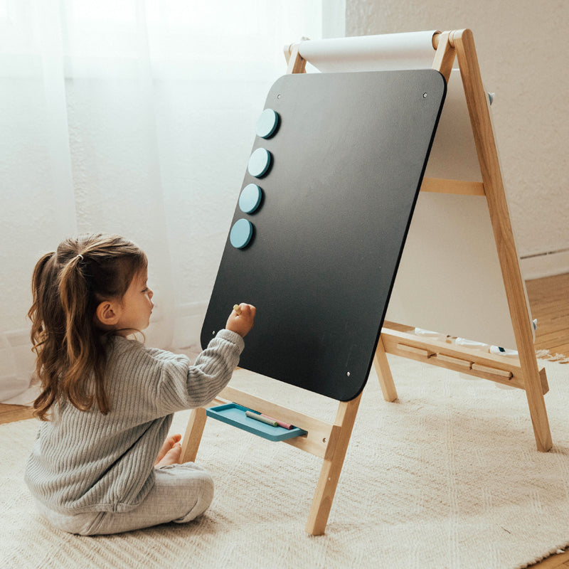 Wonder and Wise Easel Does It | Playroom Avenue