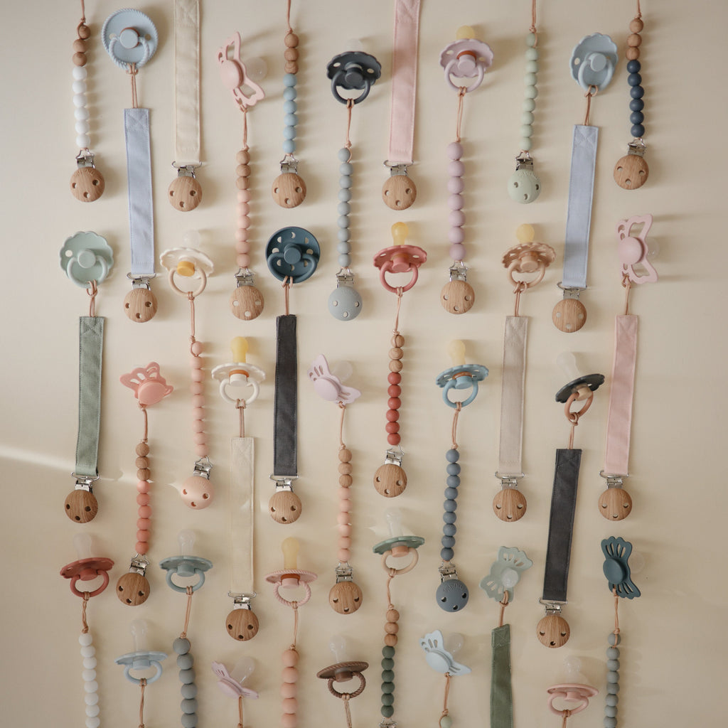 Mushie Linen Pacifier Clip 2-Pack | Playroom Avenue