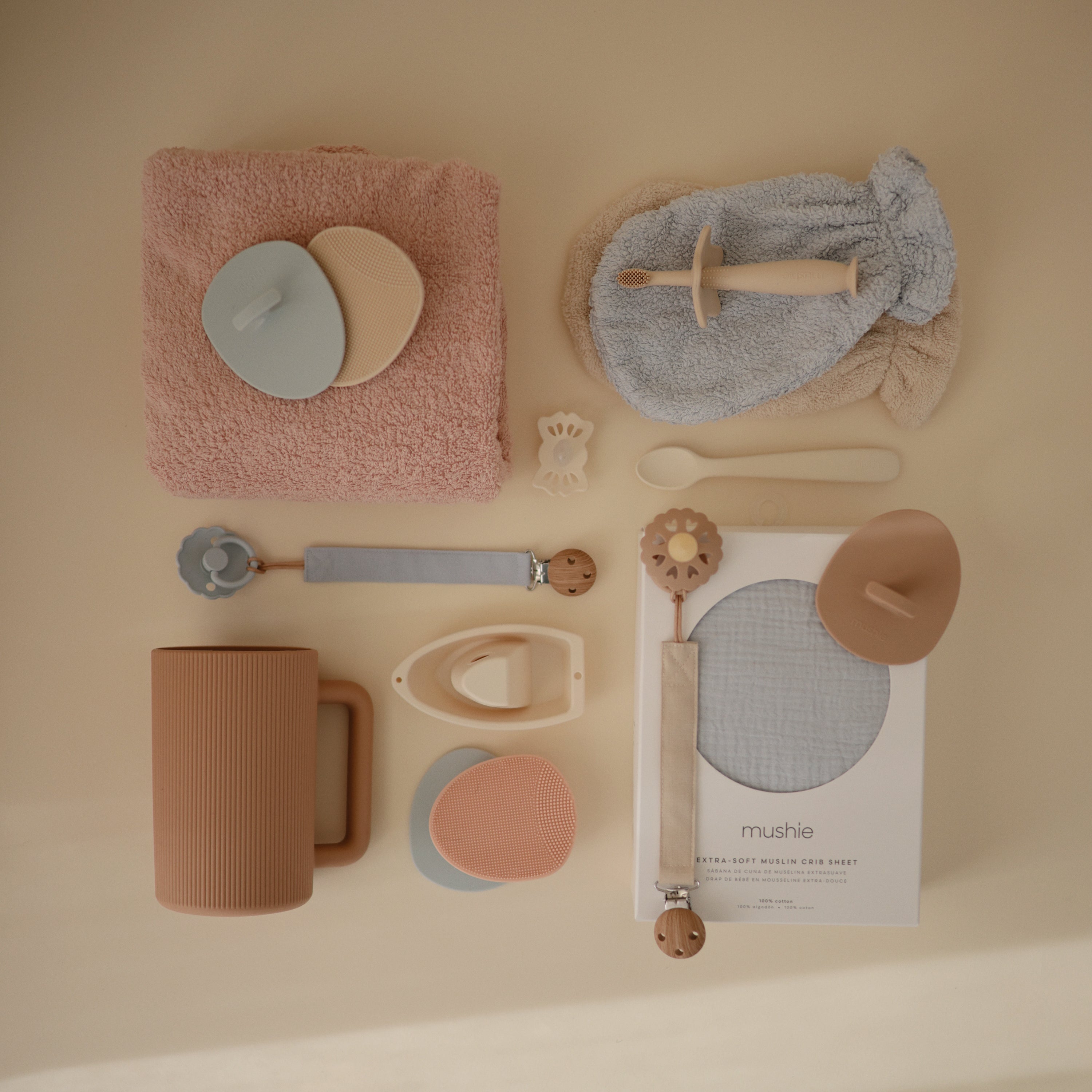 Mushie Organic Cotton Bath Mitt | Playroom Avenue