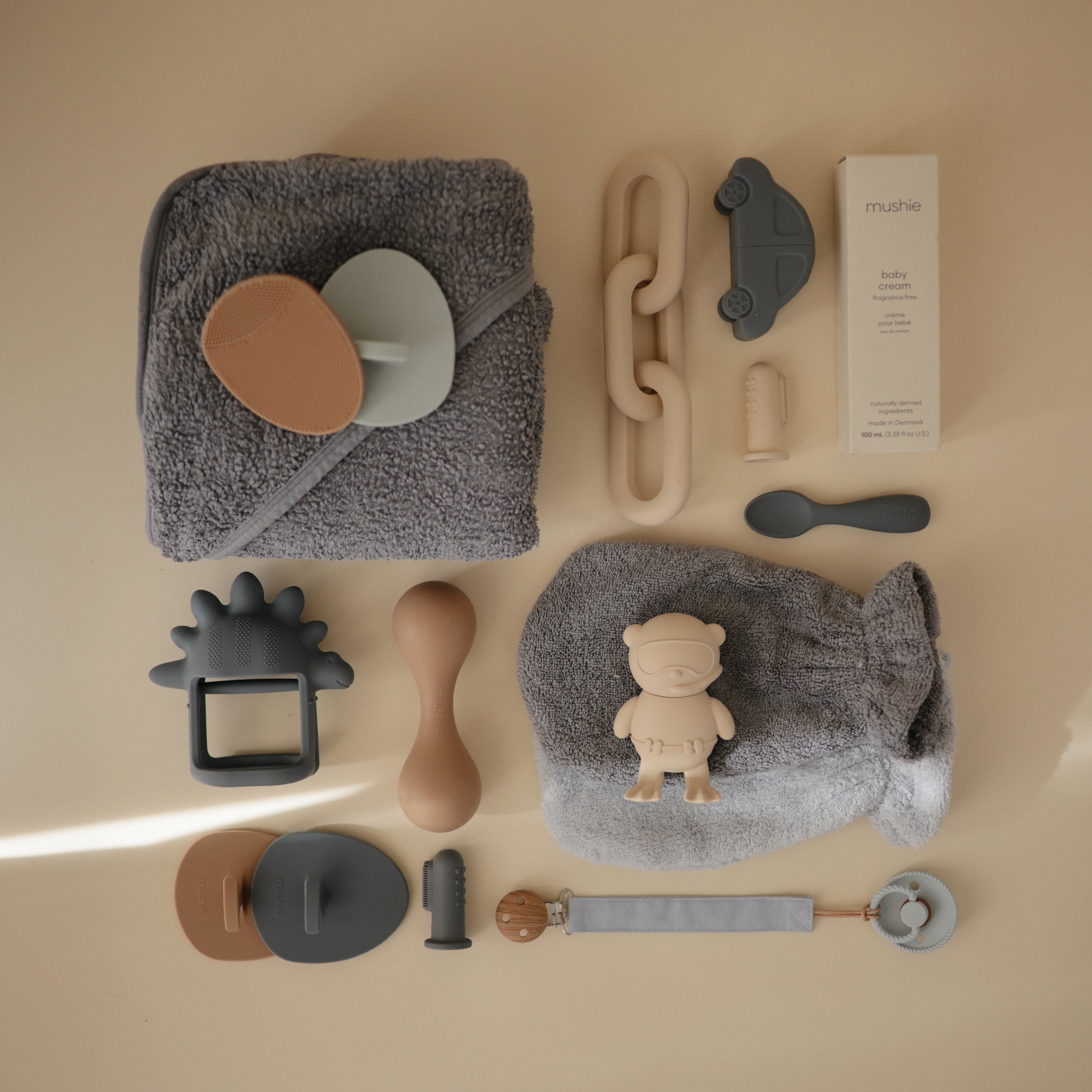 Mushie Organic Cotton Bath Mitt | Playroom Avenue