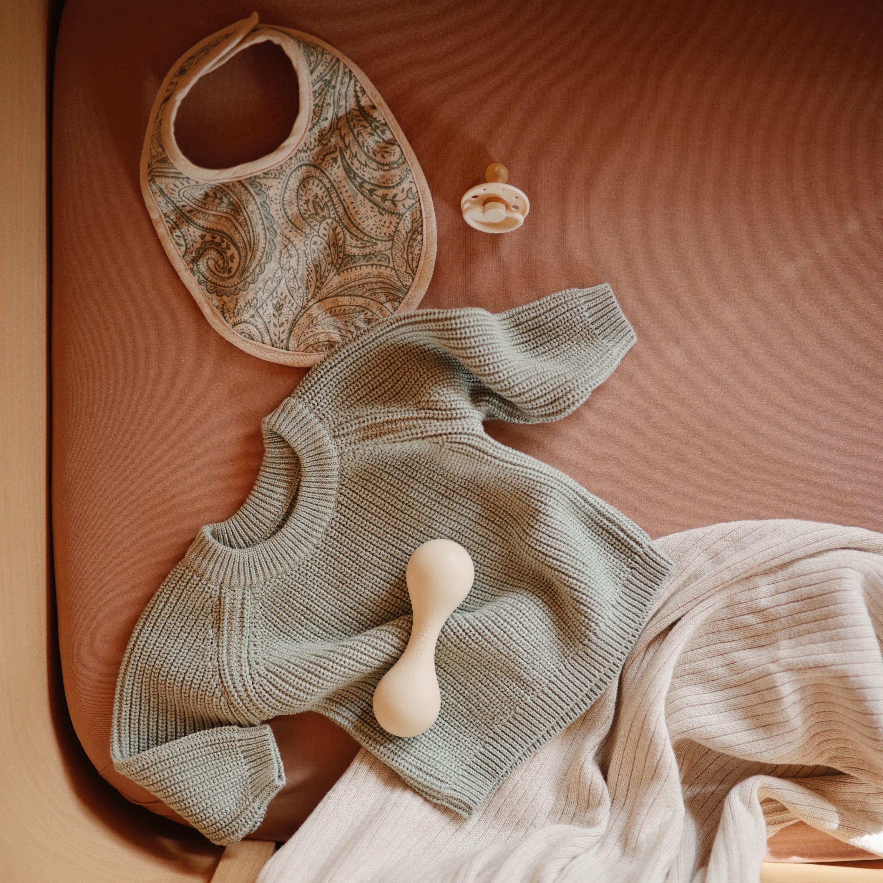 Mushie Muslin Bib | Playroom Avenue