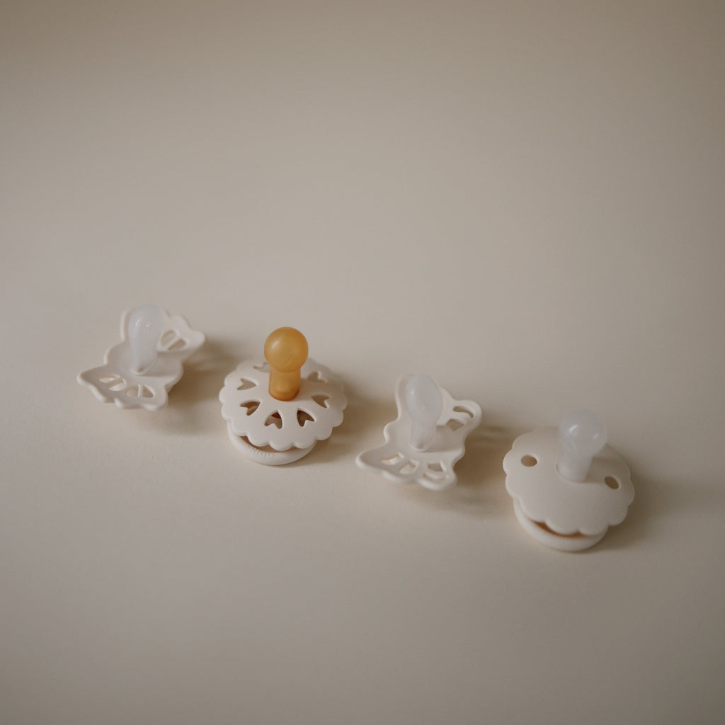 Mushie FRIGG Baby's First Pacifier Floral Heart (Cream) 4-Pack | Playroom Avenue