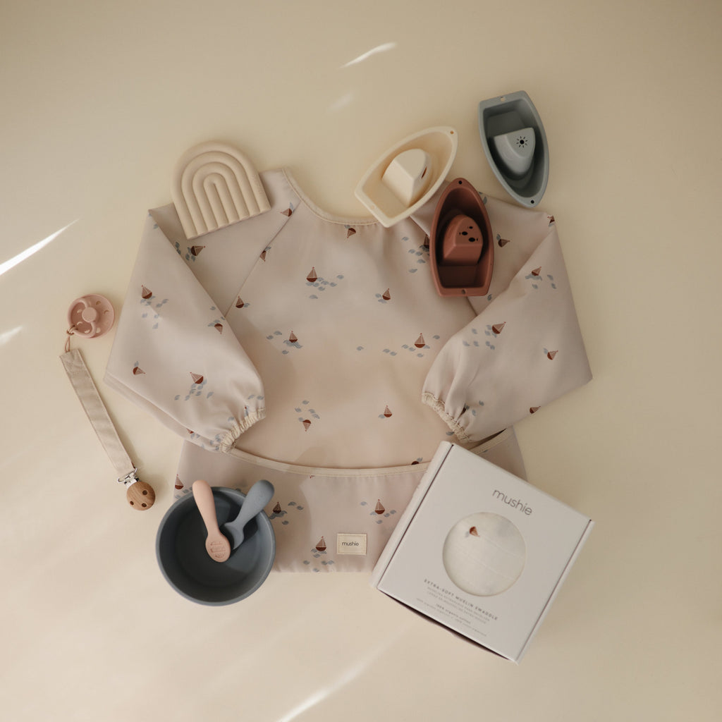 Mushie Long Sleeve Bib | Playroom Avenue