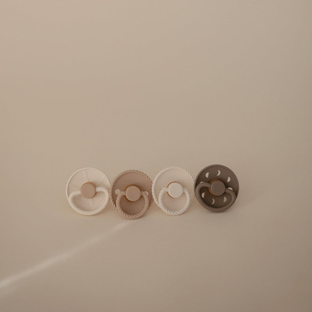 FRIGG Silicone Pacifier 4-Pack | Playroom Avenue