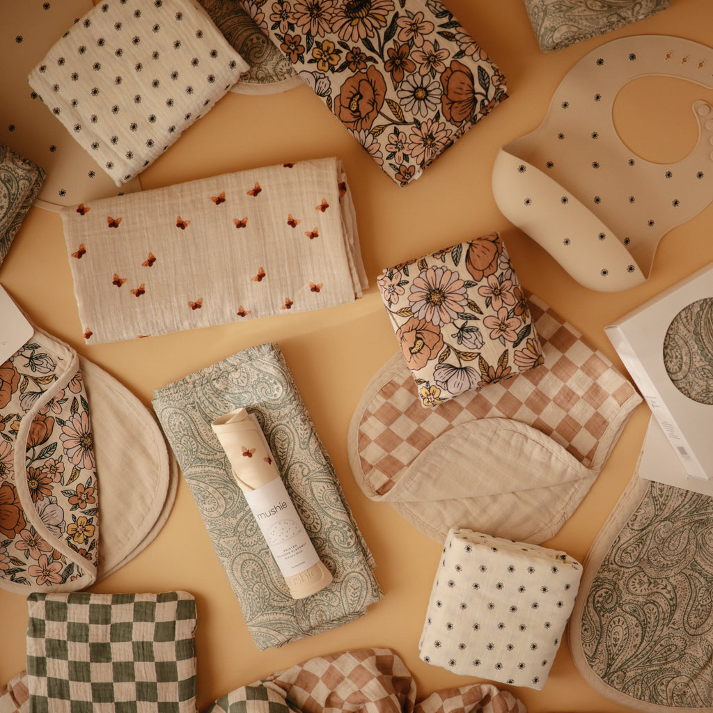 Mushie Organic Cotton Muslin Burp Cloth 2-Pack | Playroom Avenue