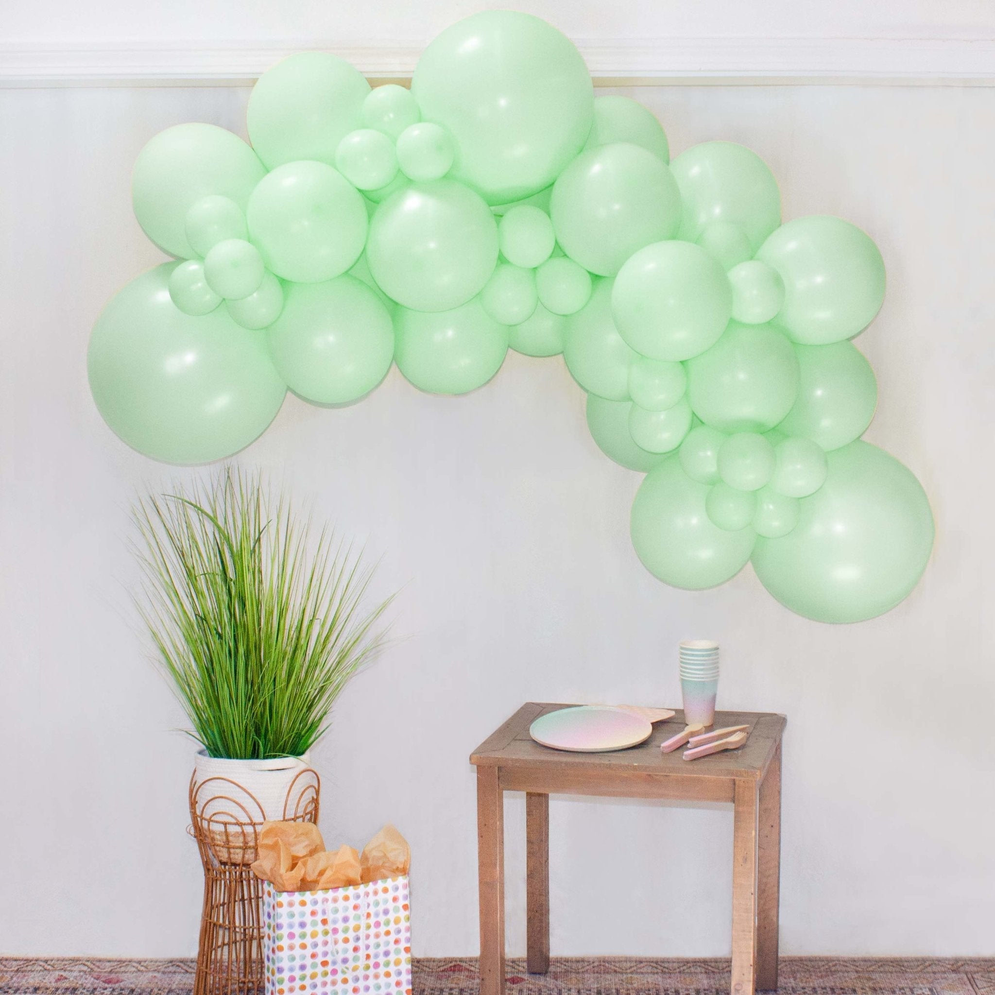 Green Balloon Garland | Playroom Avenue