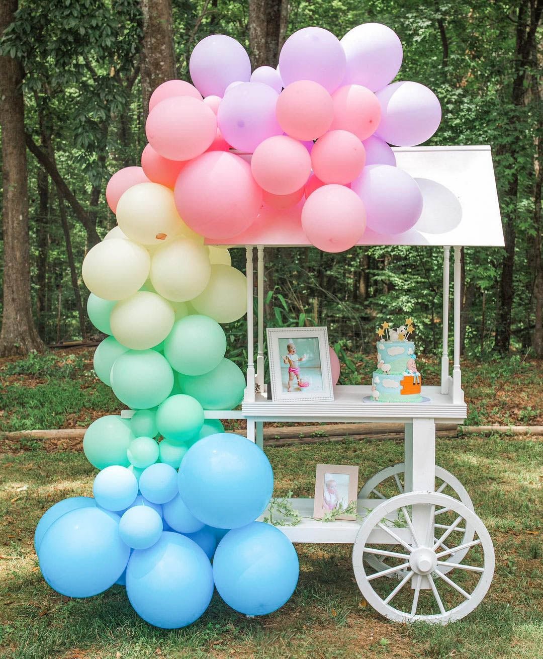 Green Balloon Garland | Playroom Avenue