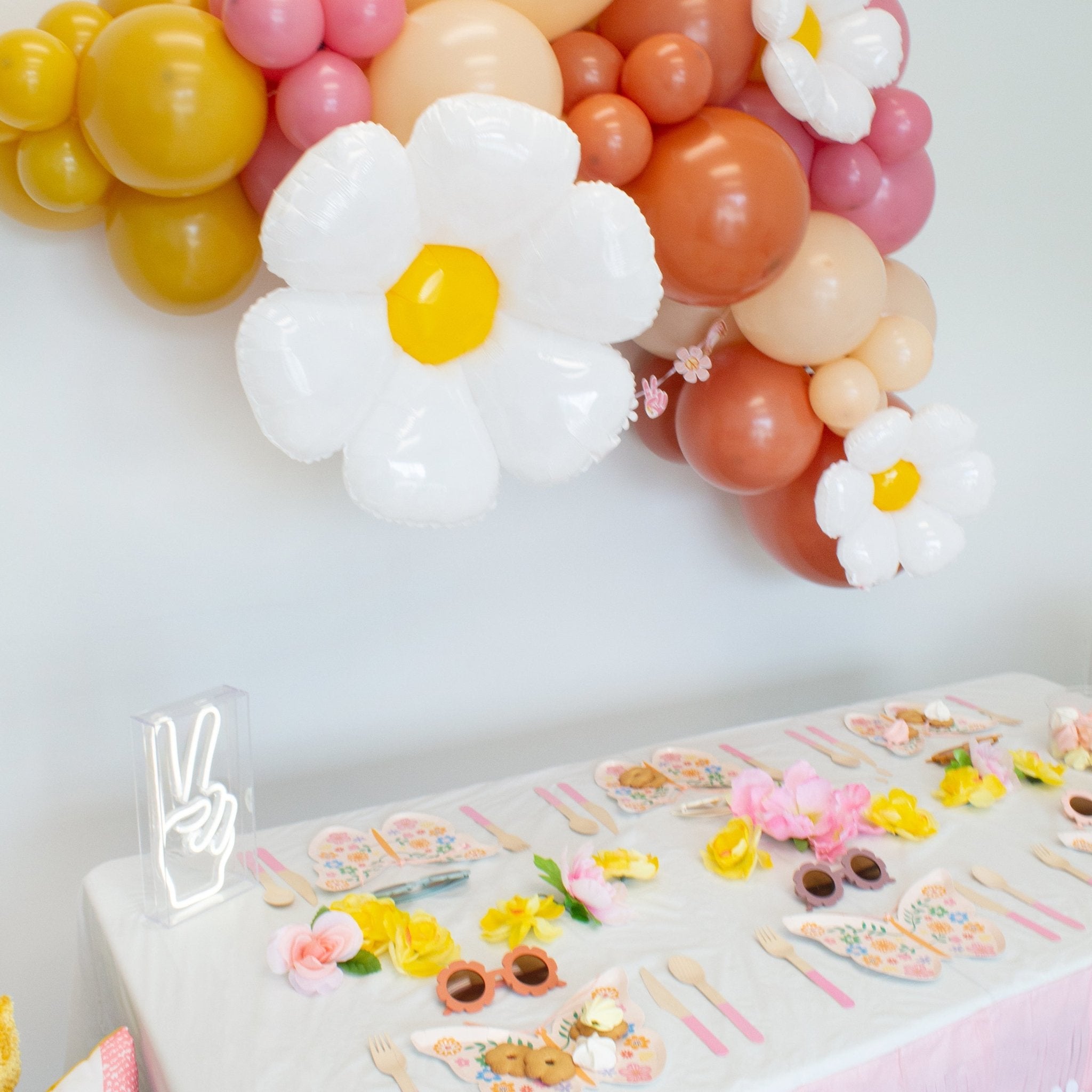 Ellie's Party Supply Groovy Balloon Garland Kit – Retro Party Decor | Playroom Avenue