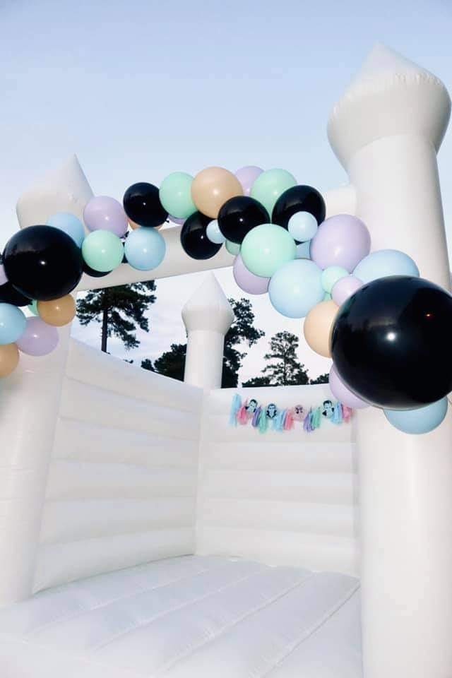 Pastel Halloween Balloon Garland Kit | Playroom Avenue